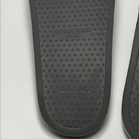 Givenchy Logo Pool Slides size 39 - Picture 12 of 13